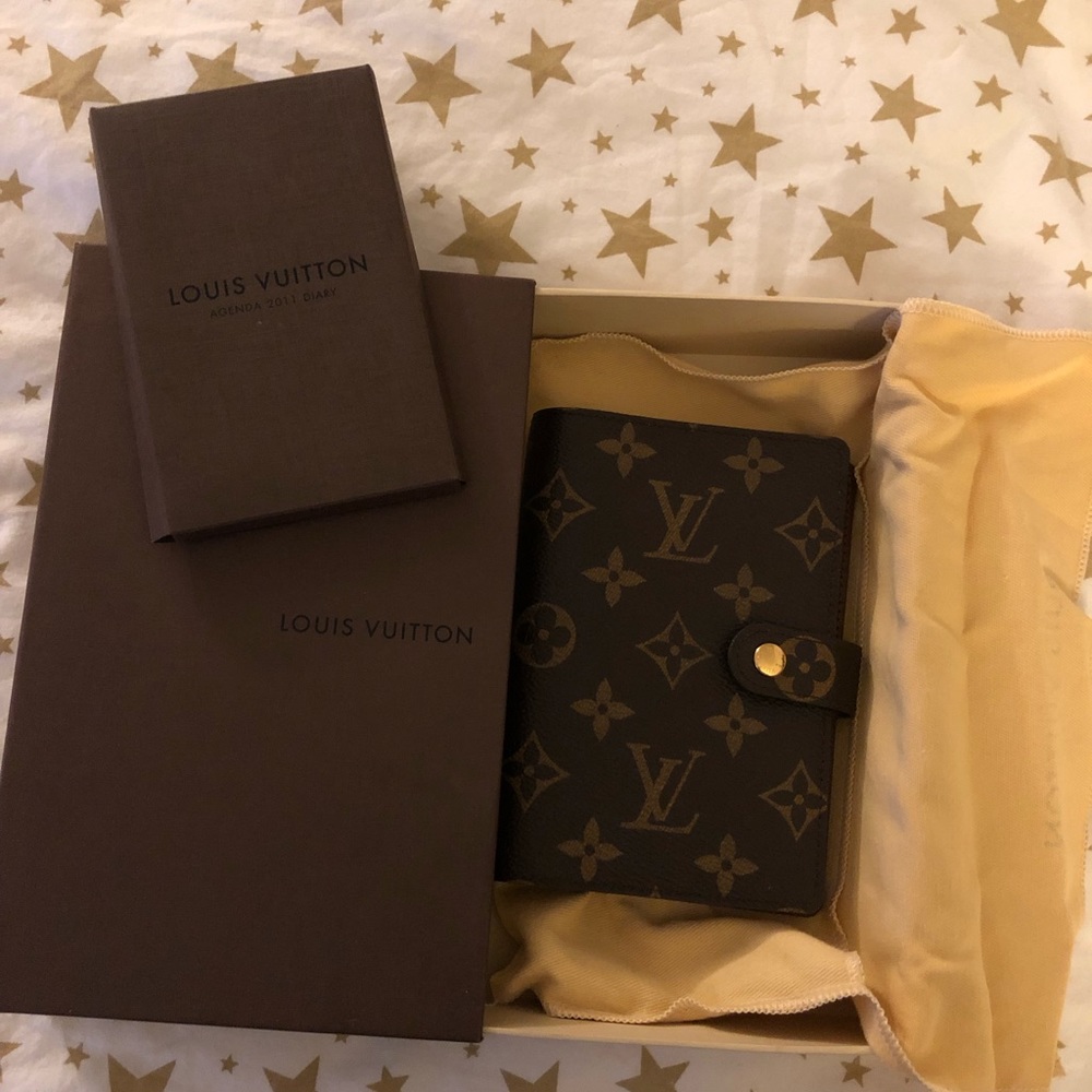 Louis Vuitton Monogram Small Ring Agenda Cover